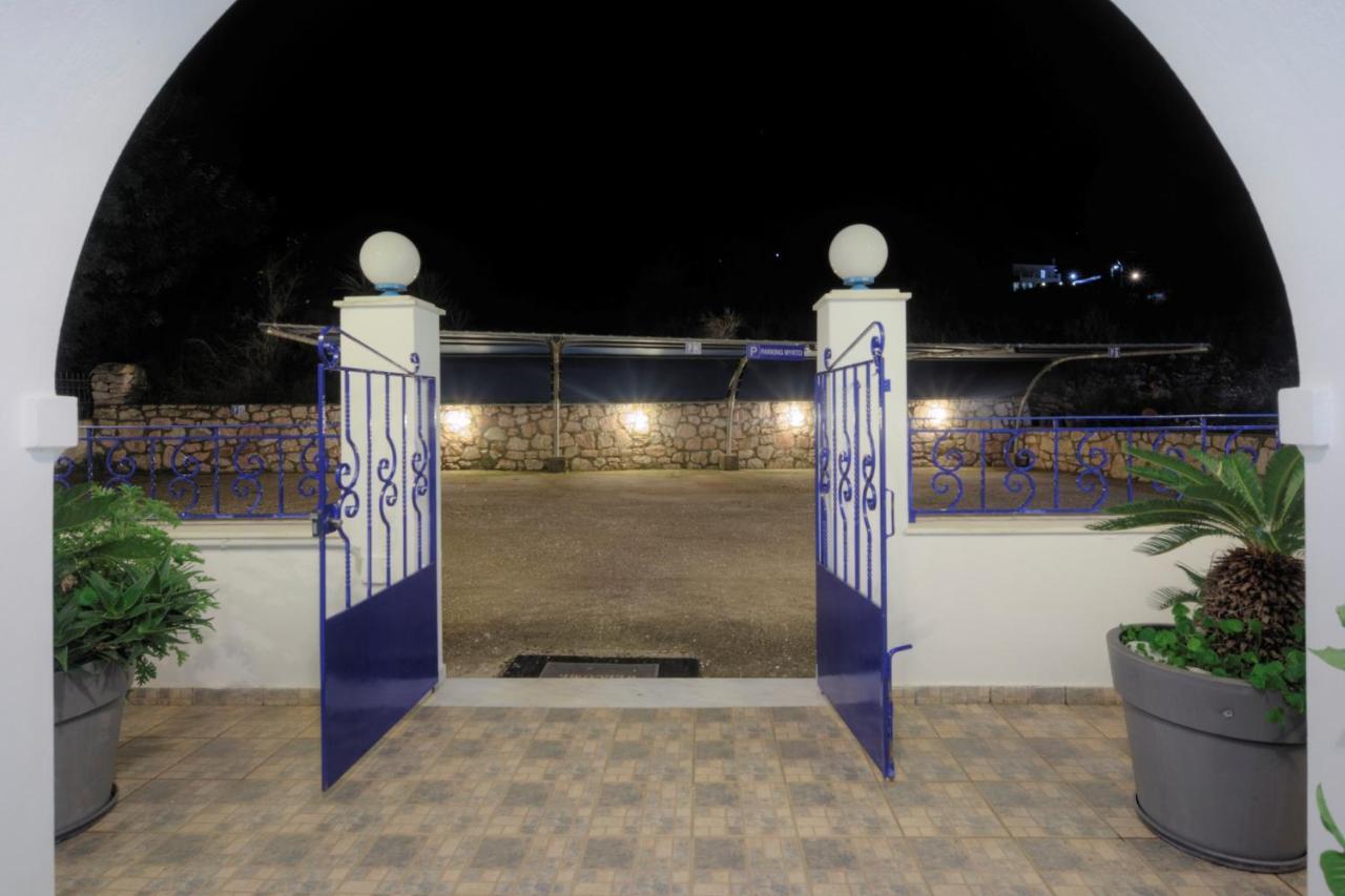 Myrto Apartments Agia Efimia Exterior photo